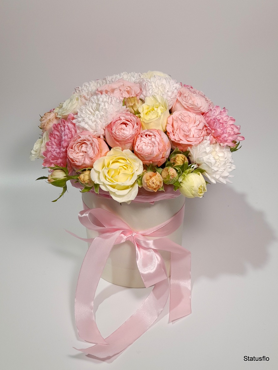 Композиция цветов в коробке.(№5)